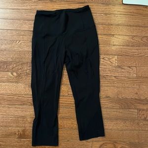 Cropped black lululemon leggings